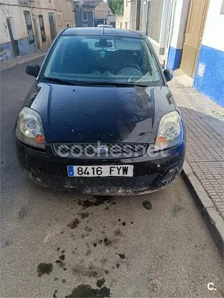 Usado Ford Fiesta Futura 68 CV (50 kW) 2007 Negro Utilitario