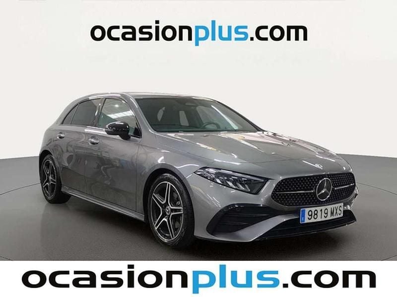 Usado Mercedes A180 Advanced 116 CV (85 kW) 2025 Gris Utilitario