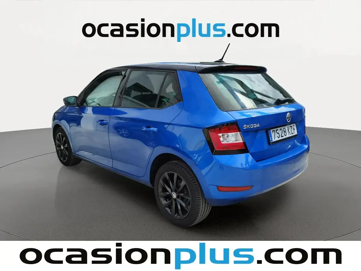 Usado Skoda Fabia 75 HP (55 kW) 2019 Azul Citadino