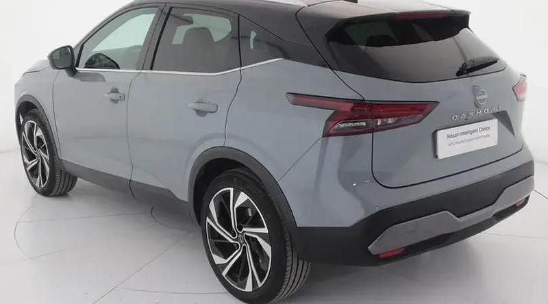 Usado Nissan Qashqai Tekna 158 CV (116 kW) 2023 Katana grey con techo midnight SUV