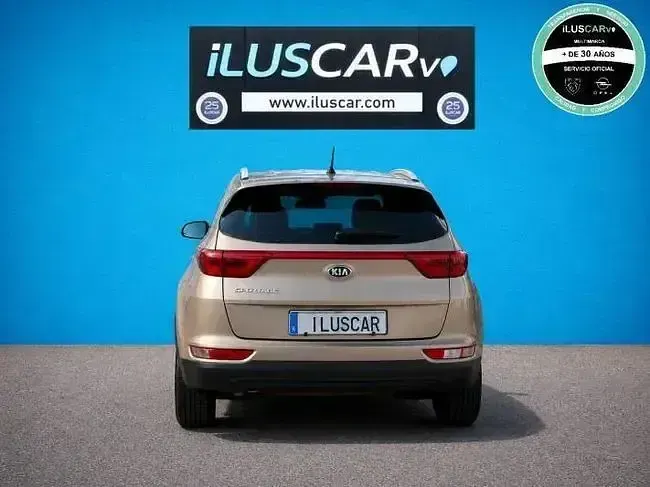 Usado Kia Sportage 136 CV (100 kW) 2016 Amarillo SUV