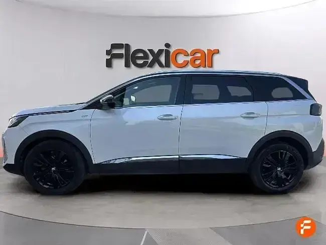 Usado Peugeot 5008 GT 130 CV (95 kW) 2021 Blanco SUV