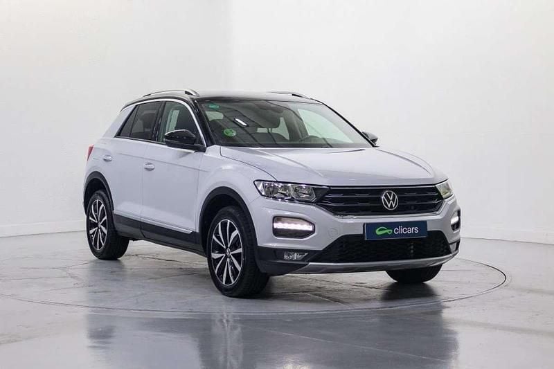Usado VW T-Roc Advance 150 CV (110 kW) 2021 Plateado SUV