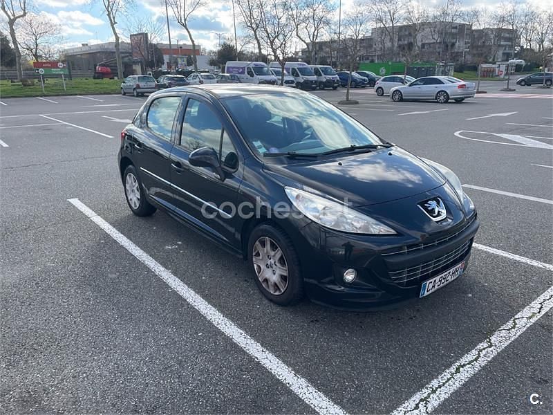 Negro Usado 2012 Peugeot 207 Active Berlina | 3900 € (Precio justo) - Imagen 1/3