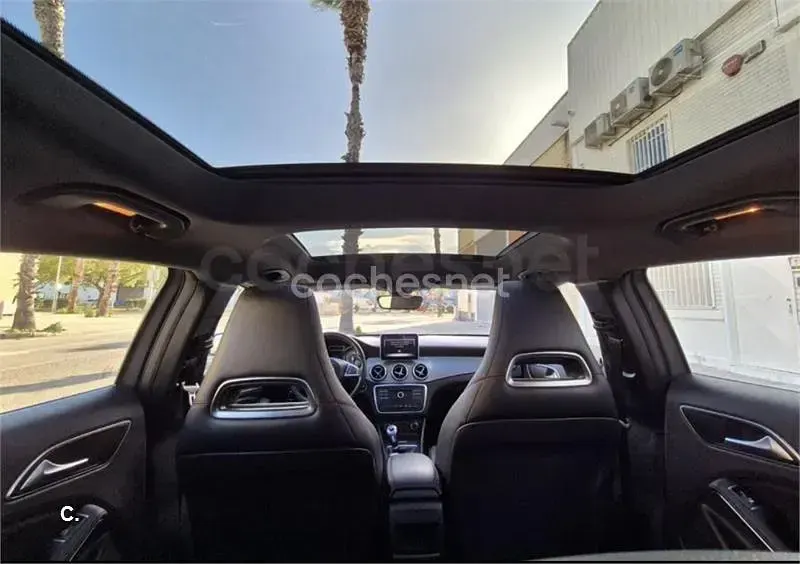 Usado Mercedes GLA200 AMG line 136 CV (100 kW) 2016 Gris / plata SUV