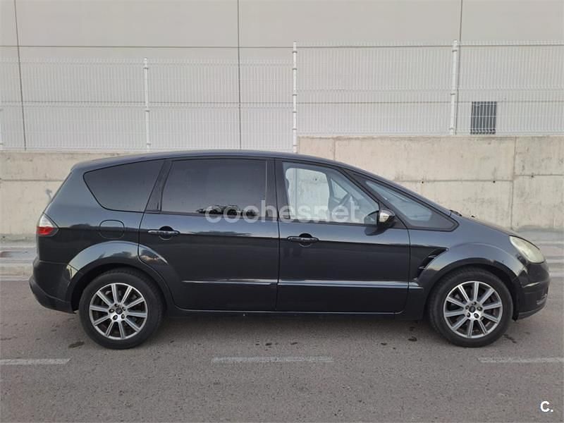 Negro Usado 2008 Ford S-MAX Titanium Monovolumen | 4300 € (Precio justo) - Imagen 1/4