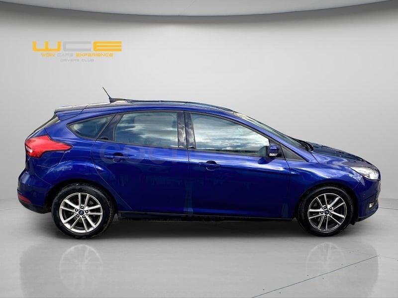 Usado Ford Focus Titanium 125 CV (91 kW) 2018 Azul Berlina