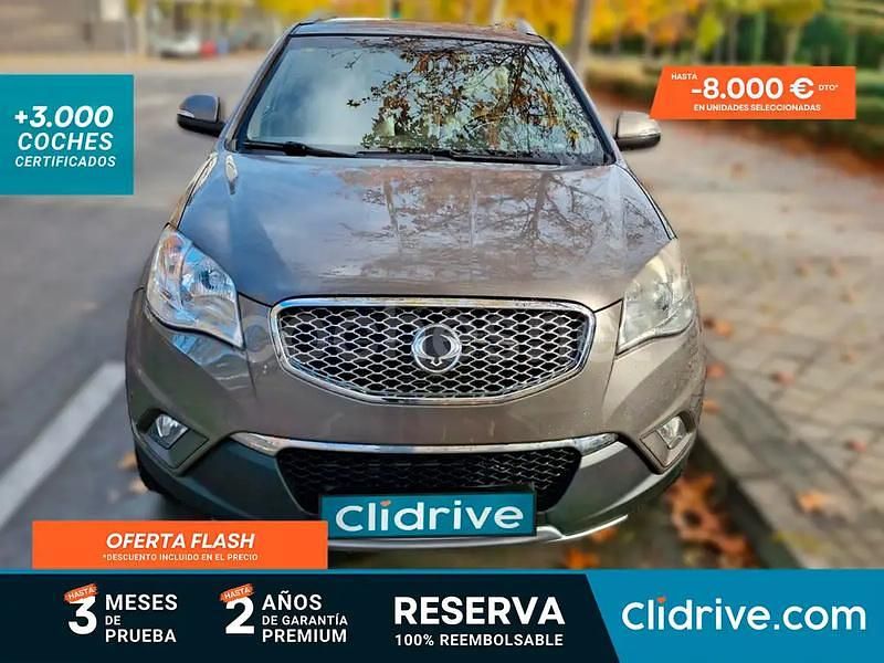 Gris / plata Usado 2012 Ssangyong (KGM) Korando Limited SUV | 8390 € (Un poco caro) - Imagen 1/3