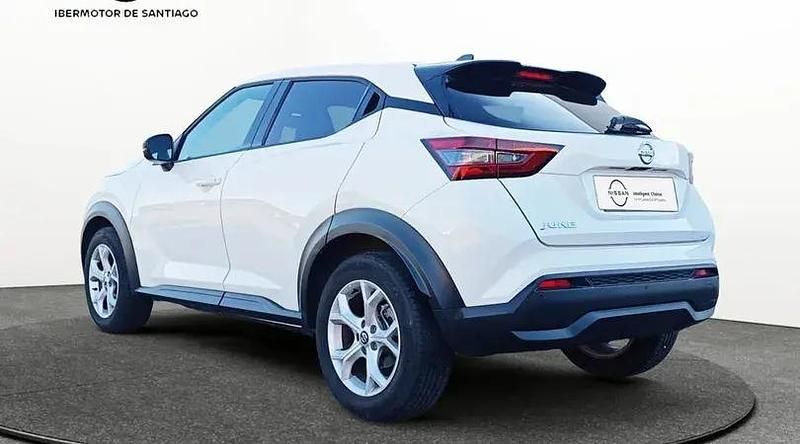 Usado Nissan Juke N-Connecta 114 CV (83 kW) 2022 Sapporo white (sólido) SUV