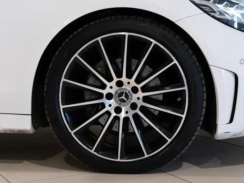 Usado Mercedes C220 194 CV (142 kW) 2018 Blanco Familiar