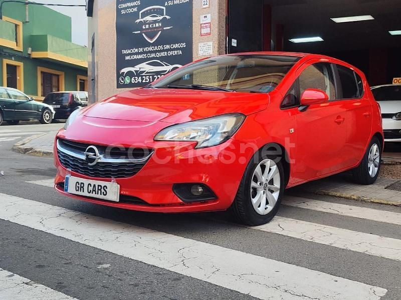 Usado Opel Corsa Color Edition 90 CV (66 kW) 2015 Rojo Utilitario