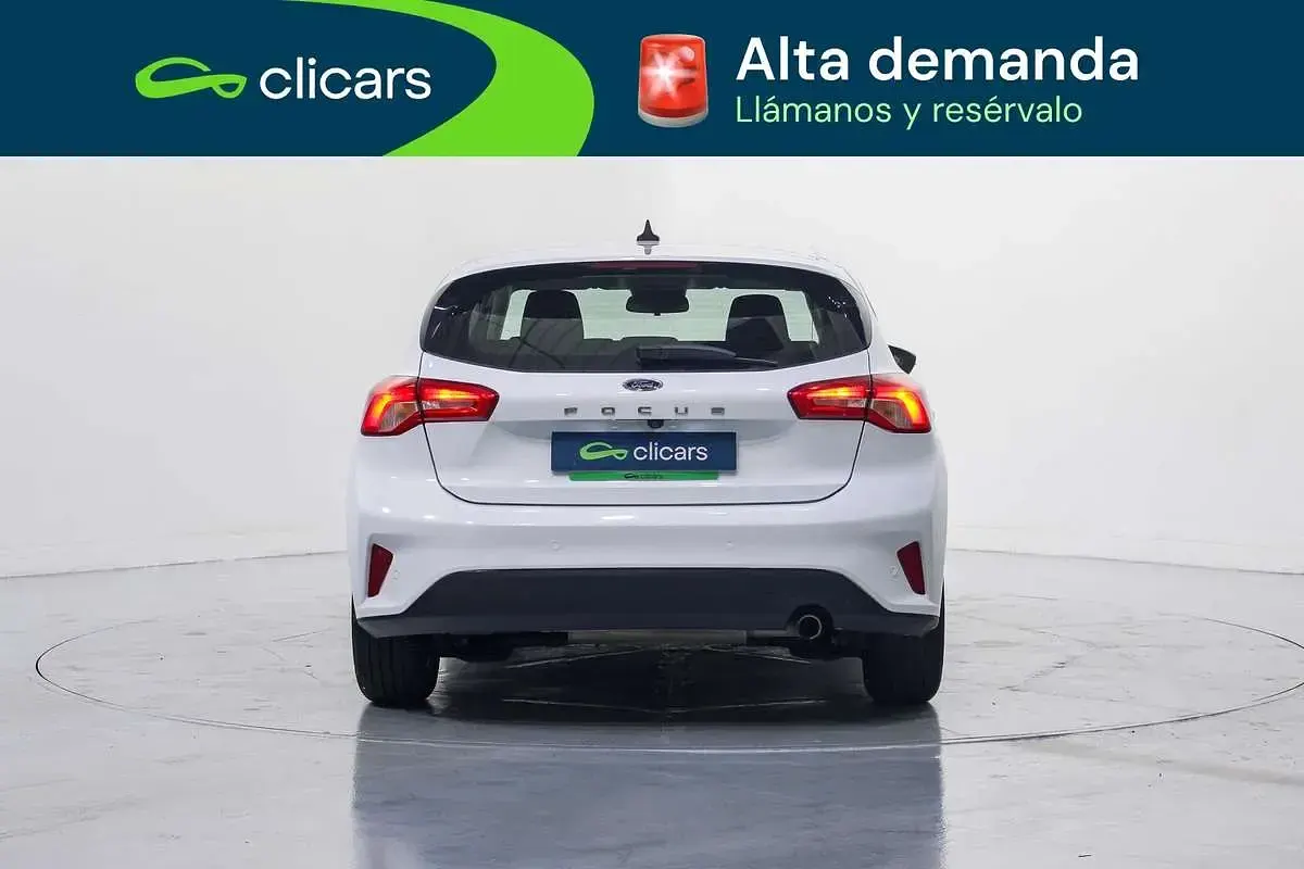Usado Ford Focus Trend+ 120 CV (88 kW) 2022 Blanco Utilitario