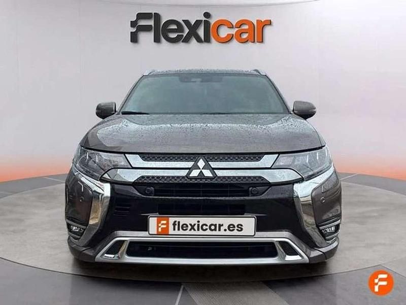 Usado Mitsubishi Outlander P-HEV 224 CV (164 kW) 2019 Marrón SUV