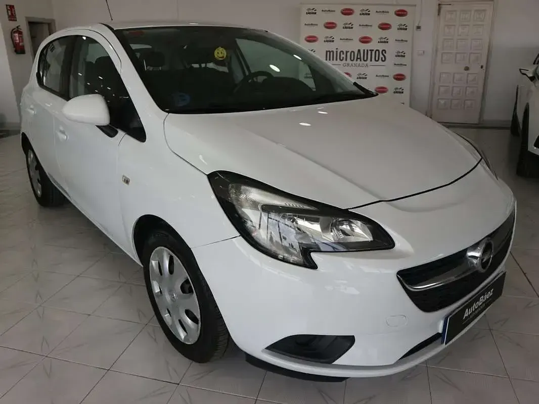 Usado Opel Corsa Selective 90 CV (66 kW) 2019 Blanco Utilitario