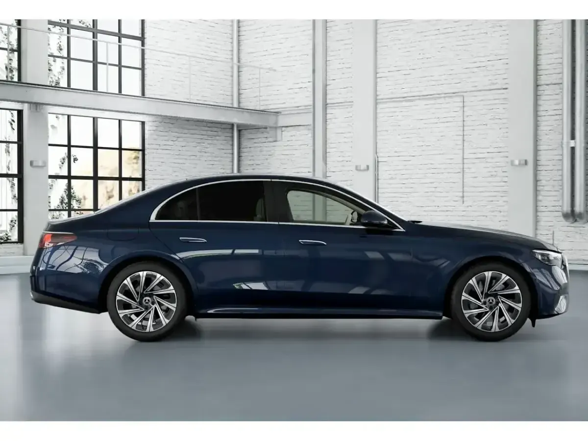 Nieuw Mercedes E200 204 PK (150 kW) 2025 Blauw Sedan