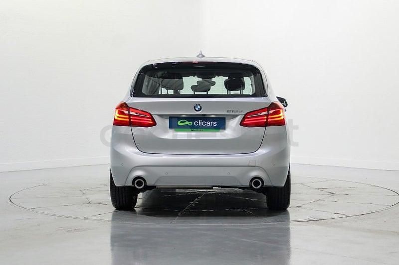 Usado BMW 218 150 CV (110 kW) 2019 Gris / plata Familiar