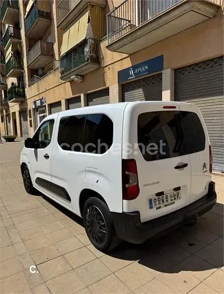 Usado Citroën Berlingo Live 102 CV (75 kW) 2020 Blanco Monovolumen