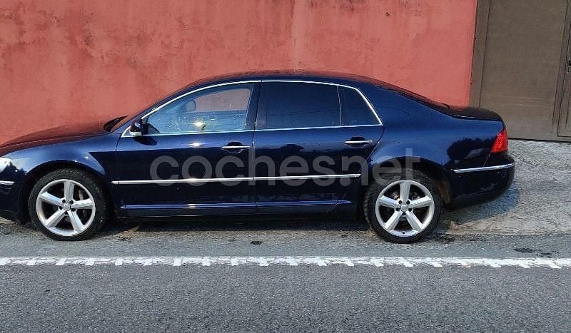 Usado VW Phaeton 240 CV (176 kW) 2004 Azul Berlina