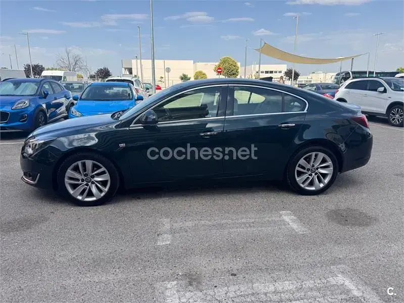 Usado Opel Insignia Excellence 140 CV (102 kW) 2016 Negro Berlina