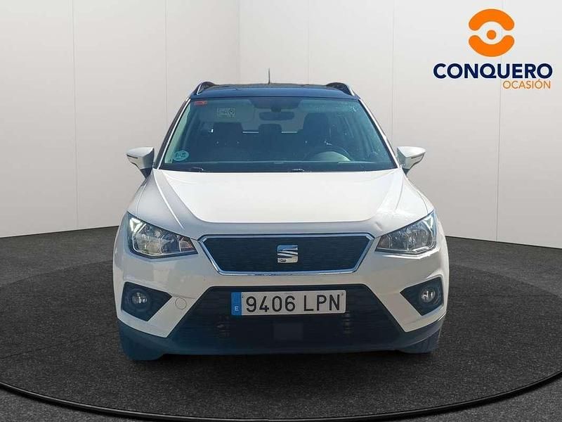 Usado Seat Arona Ecomotive 110 CV (80 kW) 2021 Blanco SUV