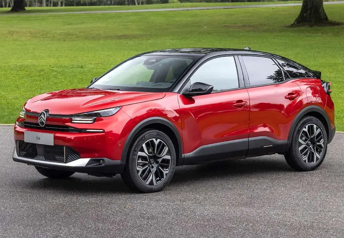 Usado Citroën C4 Feel 110 CV (80 kW) 2022 Blanco Utilitario
