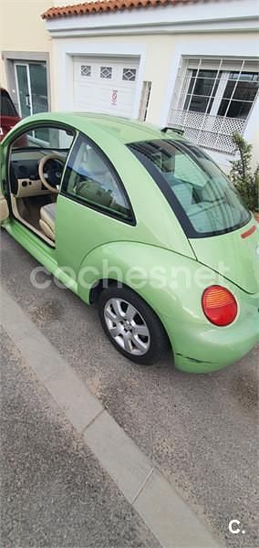 Usado VW New Beetle 105 CV (77 kW) 2005 Verde Utilitario
