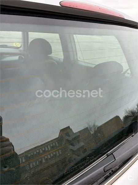 Usado Mini One D 75 CV (55 kW) 2006 Gris / plata Utilitario