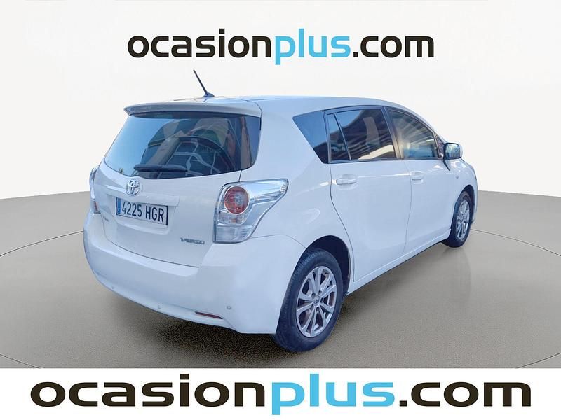 Usado Toyota Verso Active 126 CV (92 kW) 2011 Blanco Monovolumen