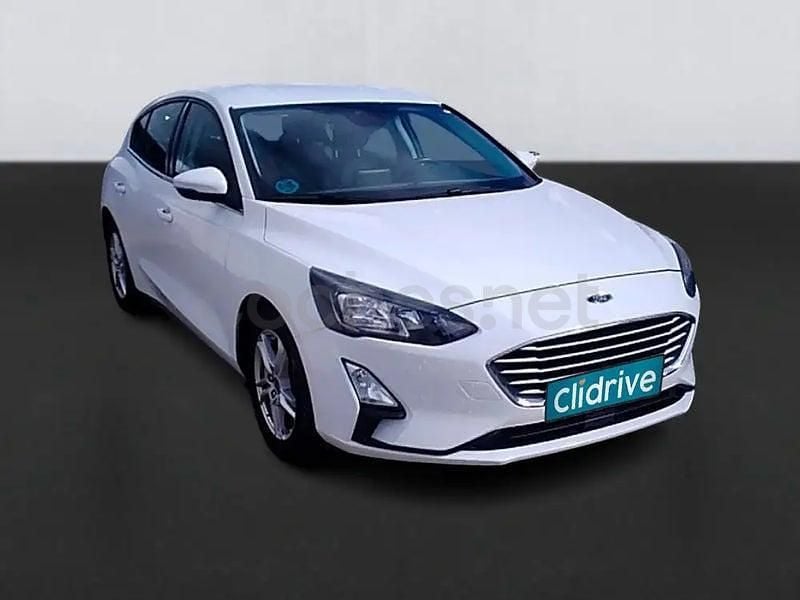 Begagnad Ford Focus Trend 120 HK (88 kW) 2020 Vit Sedan