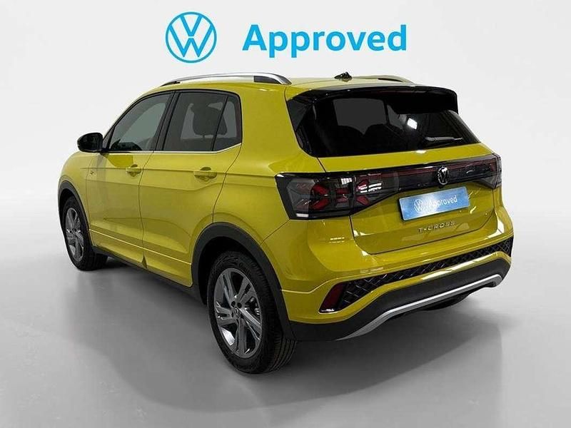 Usado VW T-Cross R-line 116 CV (85 kW) 2024 Amarillo SUV