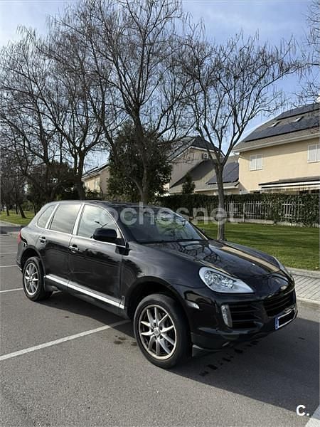 Käytetty Porsche Cayenne 240 HP (176 kW) 2009 Musta Katumaasturi