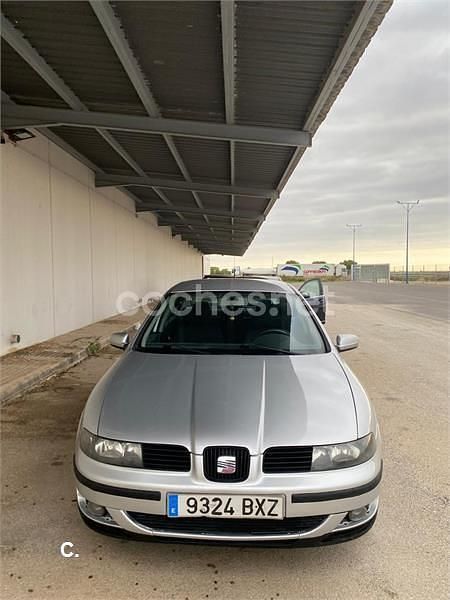 Gris / plata Usado 2004 Seat Toledo Reference Berlina | 2800 € (Buen precio) - Imagen 1/4