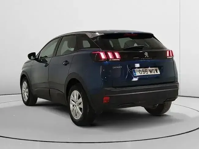 Usado Peugeot 3008 Active 130 CV (95 kW) 2023 Azul SUV