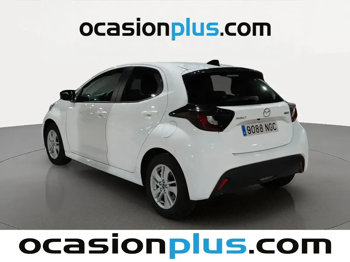 Usado Mazda 2 Center-Line 116 CV (85 kW) 2025 Blanco Utilitario