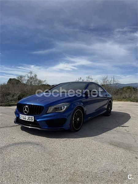 Usado Mercedes CLA200 136 CV (100 kW) 2015 Azul Berlina