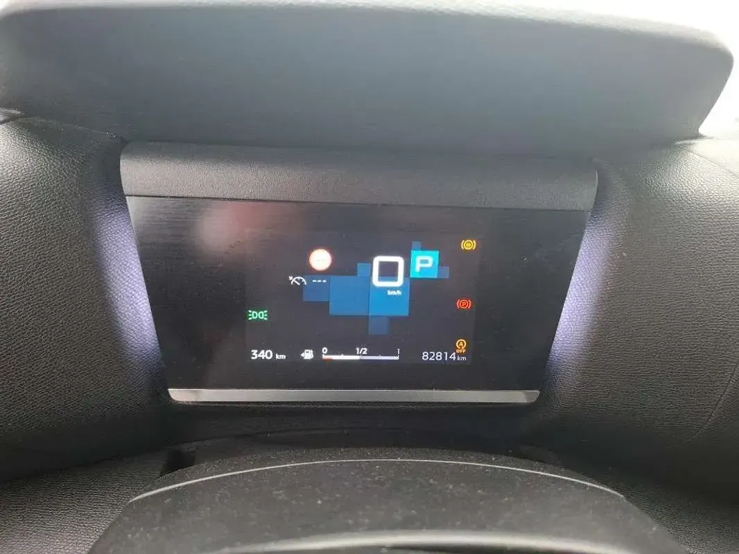 Usado Citroën C4 X Feel 131 CV (96 kW) 2023 Negro SUV