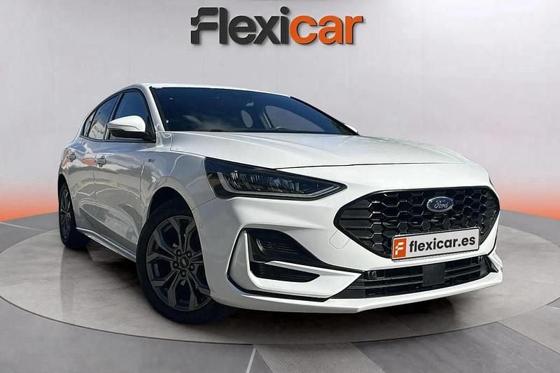 Blanco Usado 2022 Ford Focus Active Berlina | 17.490 € (Precio justo) - Imagen 1/4