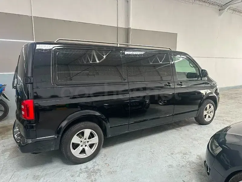 Usado VW T5 140 CV (102 kW) 2011 Negro Van