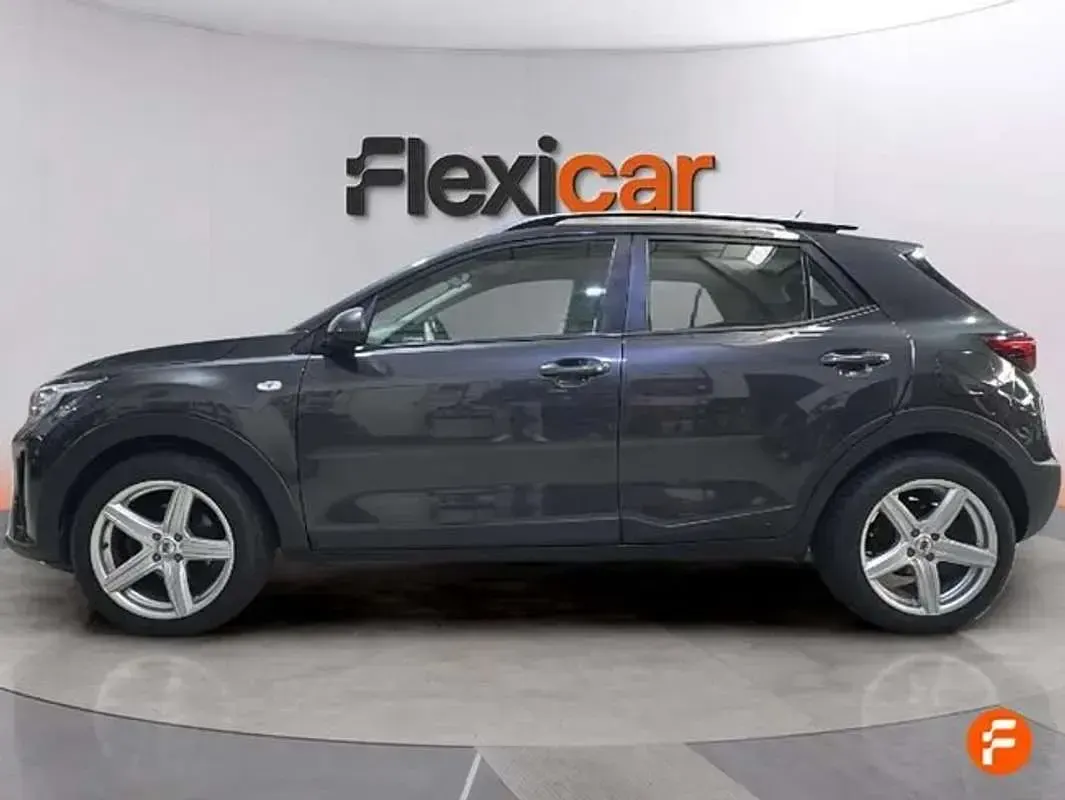 Usado Kia Stonic 120 HP (88 kW) 2020 Cinzento SUV