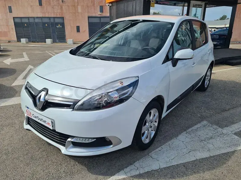 Usado Renault Scénic III Dynamique 110 CV (80 kW) 2013 Blanco Monovolumen