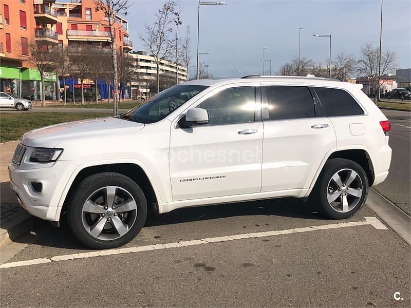 Usado Jeep Grand Cherokee Overland 250 CV (183 kW) 2013 Blanco SUV