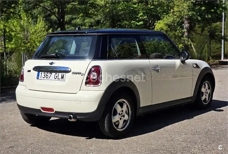 Usado Mini Cooper D 110 CV (80 kW) 2009 Beige Utilitario