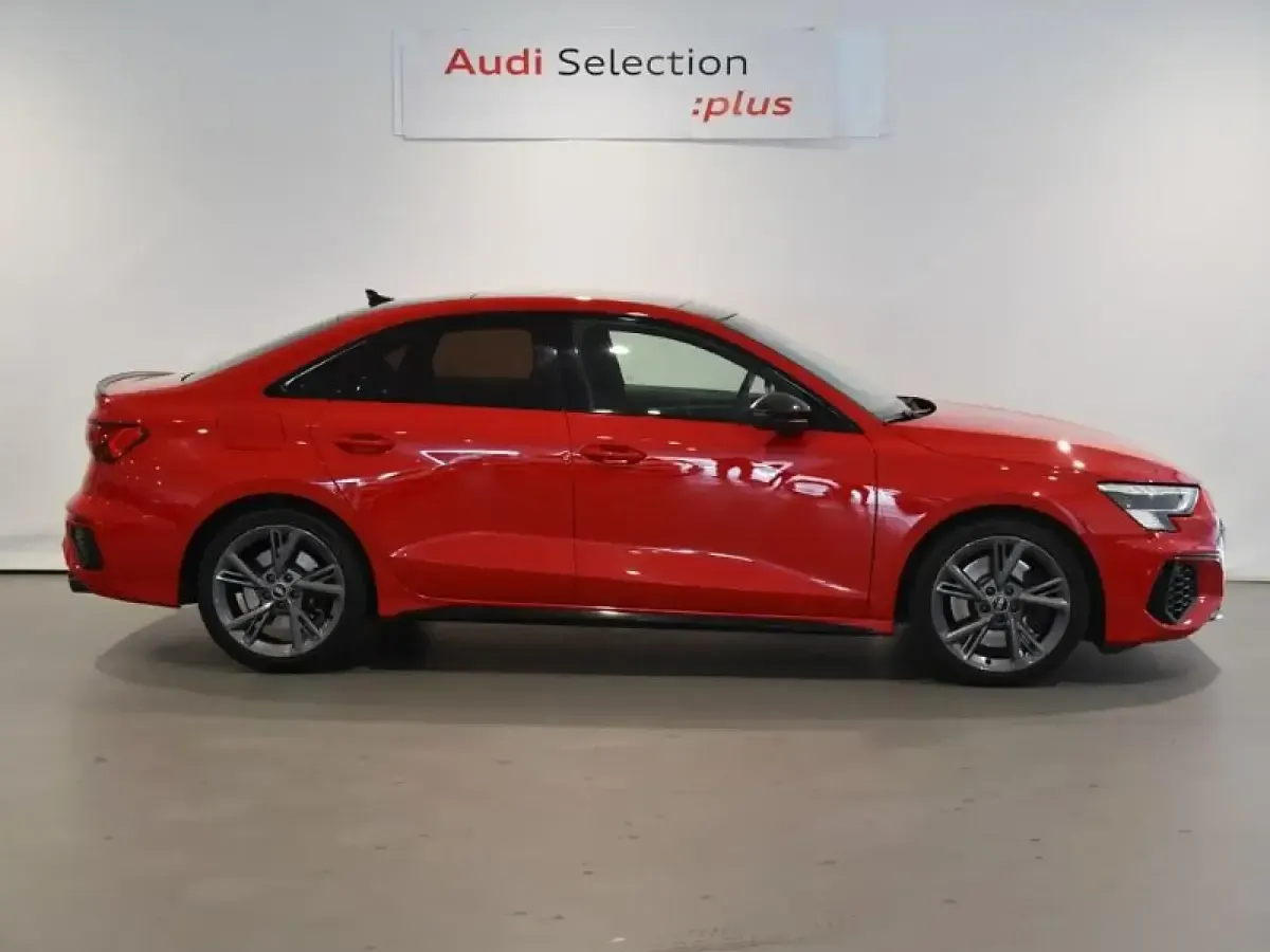 Usado Audi A3 310 CV (228 kW) 2021 Rojo Berlina