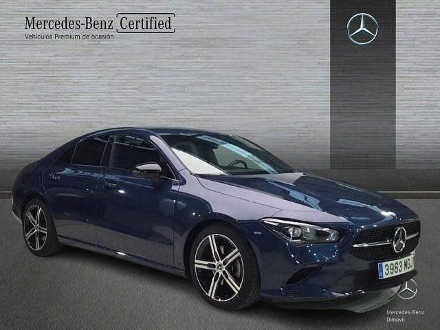Usado Mercedes CLA200 163 CV (119 kW) 2023 Azul denim Berlina