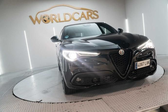 Usado Alfa Romeo Stelvio Veloce 209 CV (153 kW) 2021 SUV