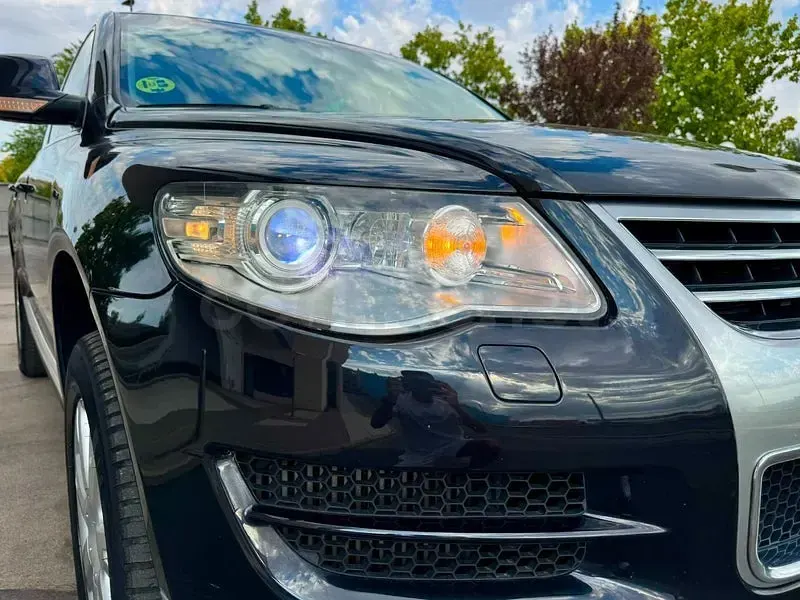 Usado VW Touareg Individual 240 CV (176 kW) 2008 Negro SUV