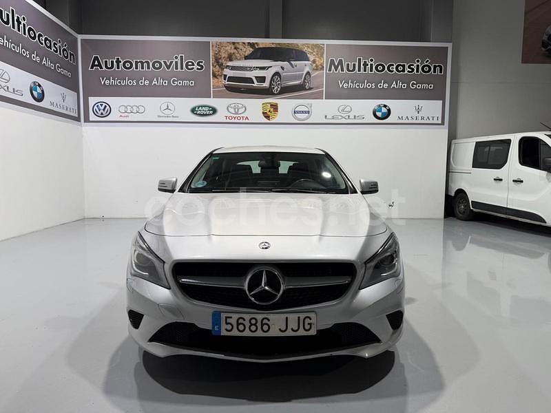 Usado Mercedes CLA200 136 CV (100 kW) 2015 Gris / plata Berlina