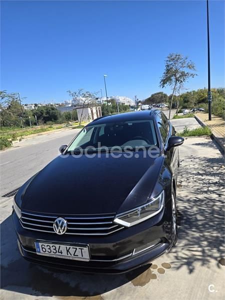 Usado VW Passat Advance 150 CV (110 kW) 2016 Negro Familiar