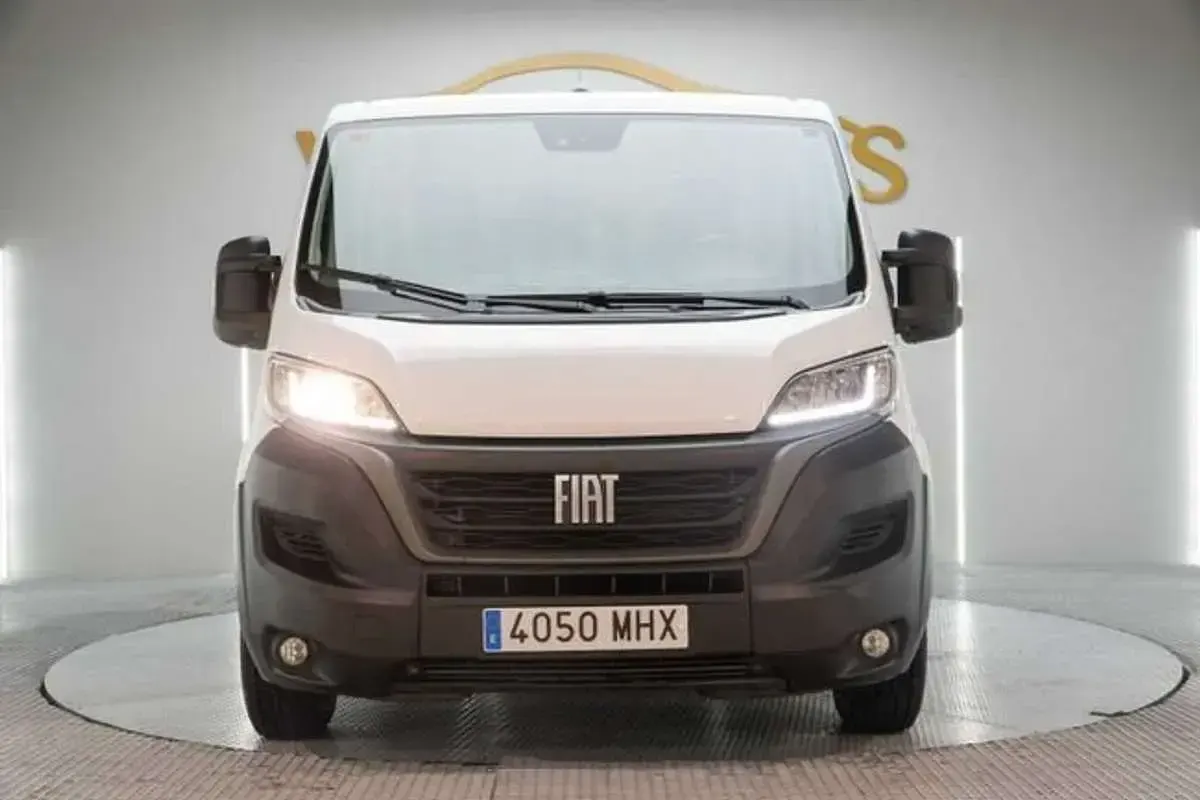 Usado Fiat Ducato 33 Easy 120 CV (88 kW) 2023 Blanco Van