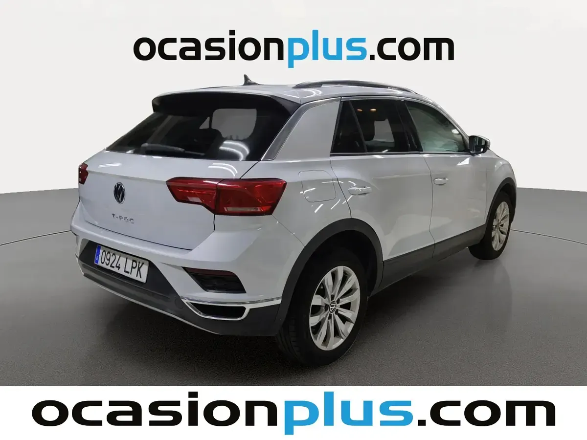 Usado VW T-Roc Advance 110 CV (80 kW) 2021 Gris plata SUV